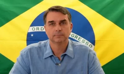 Entrevista: Flávio Bolsonaro diz que "frequentava a igreja, mas nunca praticava"